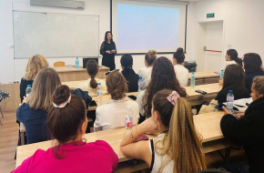 „Психичното преживяване на инвитро процедурите: Между надеждата и изтощението“ представи психологът Елена Гогова в БДУ