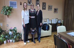 „Протегни ръка – дари проектор“ обединява университета и училищното образование в добра практика